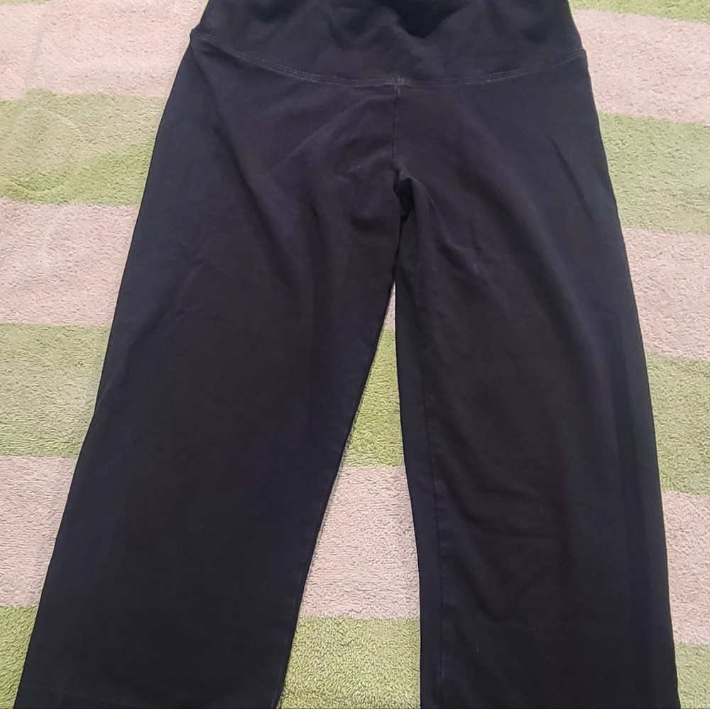 Bally Total Fitness Black Capri Jeggings Size Small